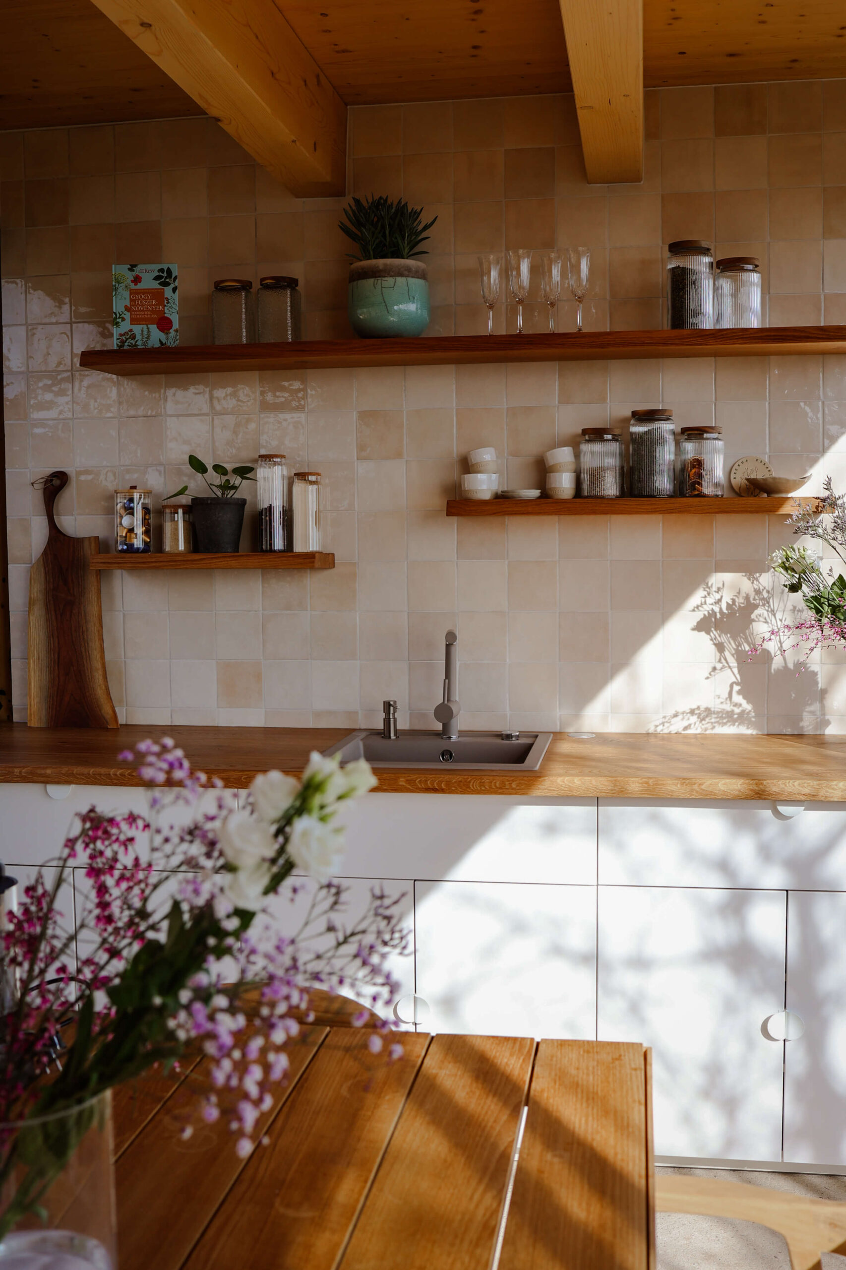 Pécs Rezzen - Bérelhető lehetőség - konyha